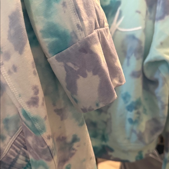 PINK Victoria's Secret Blue Tie-Dye Sweatshirt and jogger SET Size M/L EUC - Picture 6 of 6